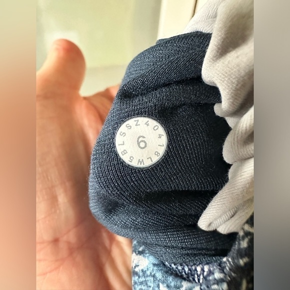 Lululemon Align Pants SZ  6 - Picture 6 of 7